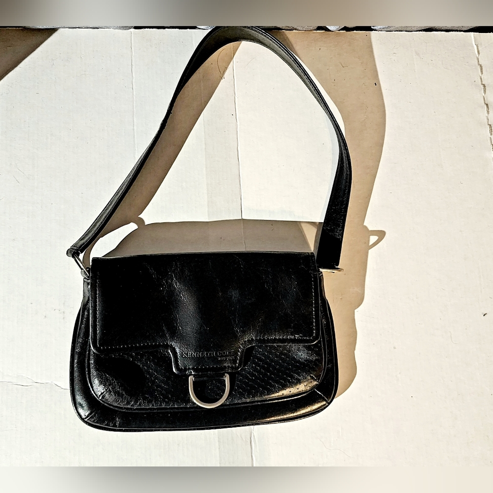 NWOT Y2k kenneth cole black leather shoulder bag